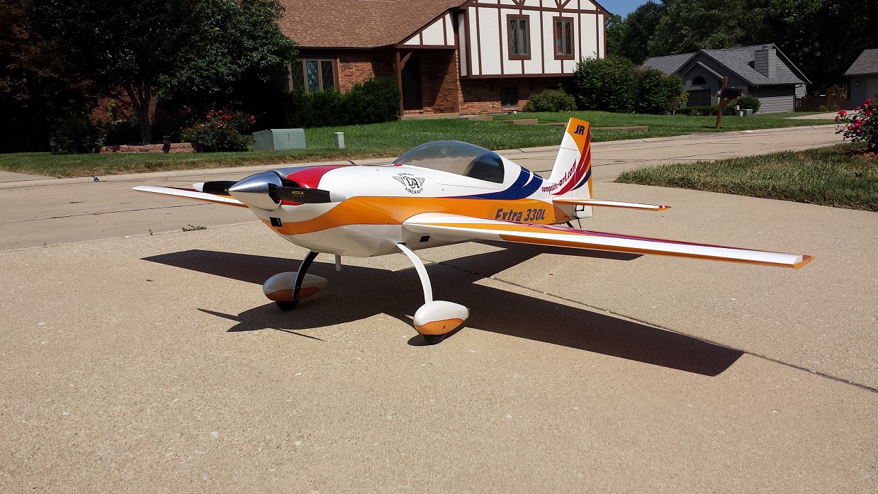 2.3 Extra 330Lsmall.jpg