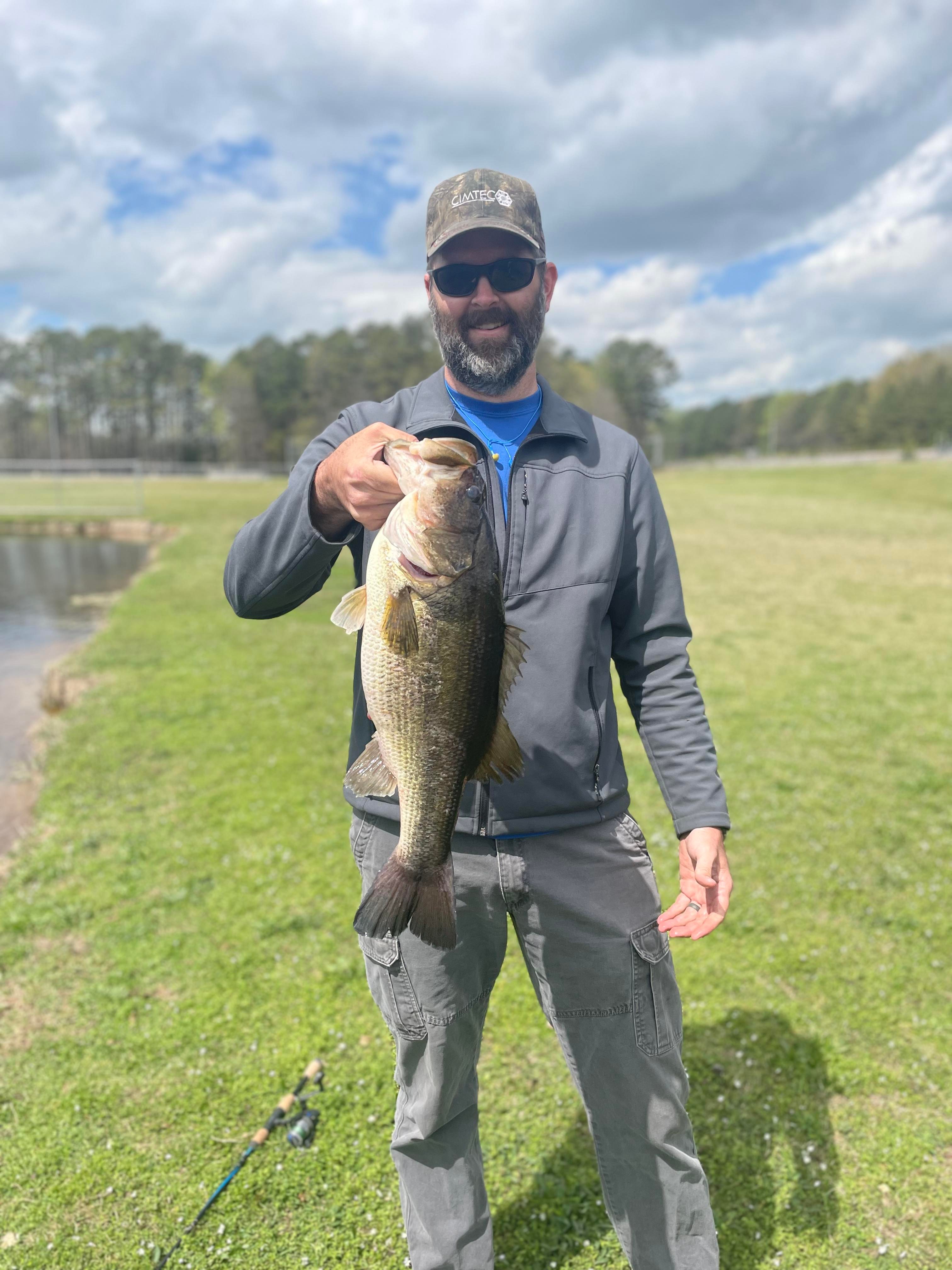 fish vertical.jpg fish vertical.jpg